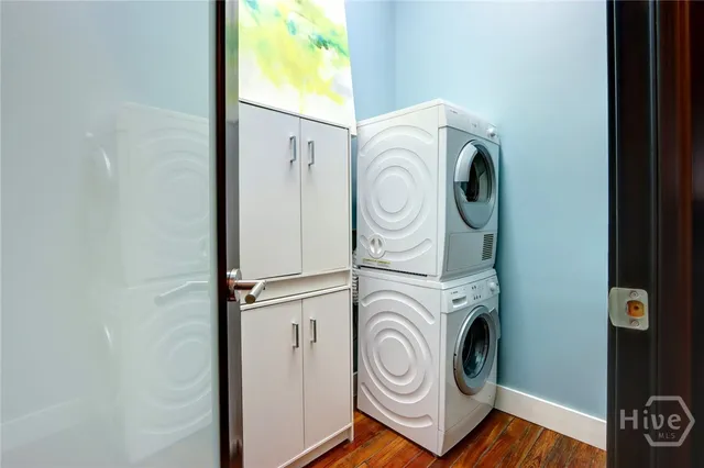 $995,000 | 9 West York Street, Unit 306, Savannah, GA 31401