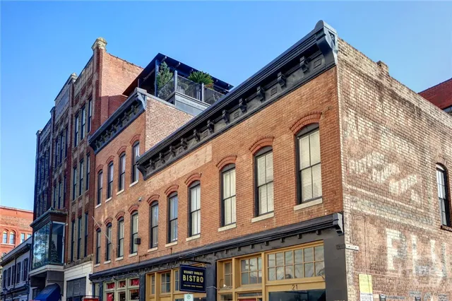 $995,000 | 9 West York Street, Unit 306, Savannah, GA 31401