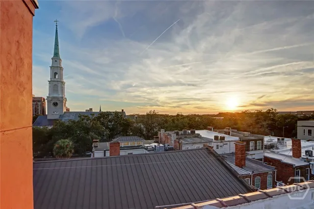 $995,000 | 9 West York Street, Unit 306, Savannah, GA 31401