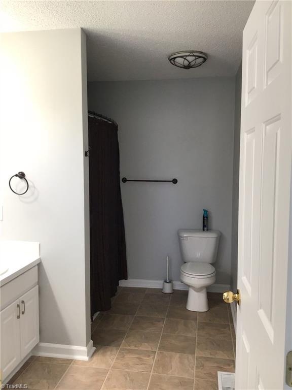 195 Farmstead Road Winston-Salem, NC 27107 - Photo 17 of 21 Gallery Image 17