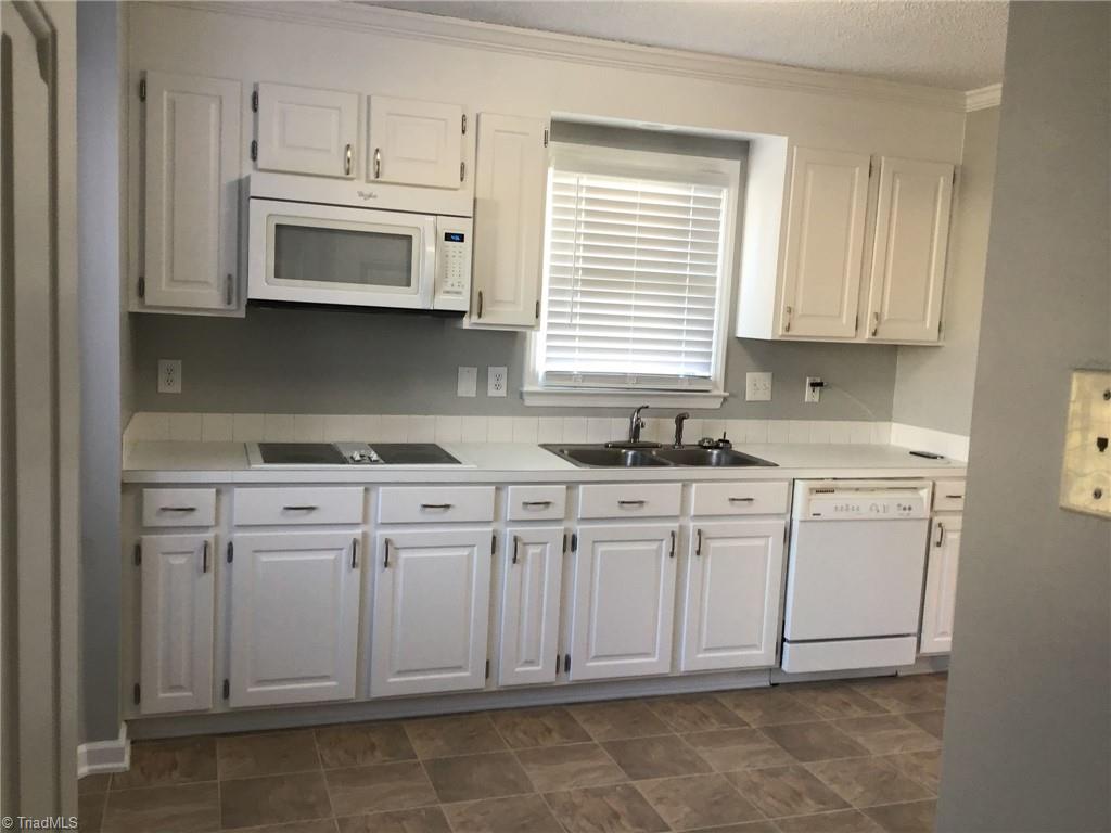 195 Farmstead Road Winston-Salem, NC 27107 - Photo 10 of 21 Gallery Image 10
