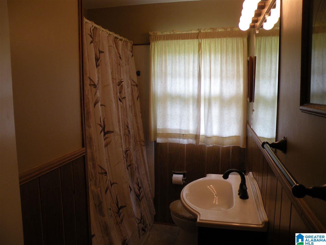 3404 Vonzel Road Sylacauga, AL 35150 - Photo 16 of 21