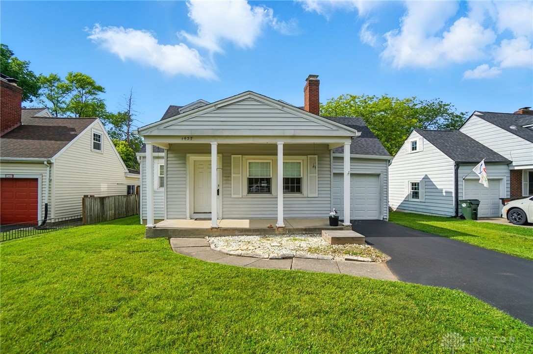 1437 Abingdon Road Kettering, OH 45409 - Photo 1 of 25