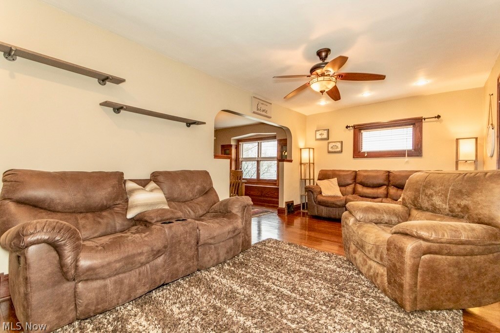 1383 Churchill Road Lyndhurst, OH 44124 - Photo 6 of 41