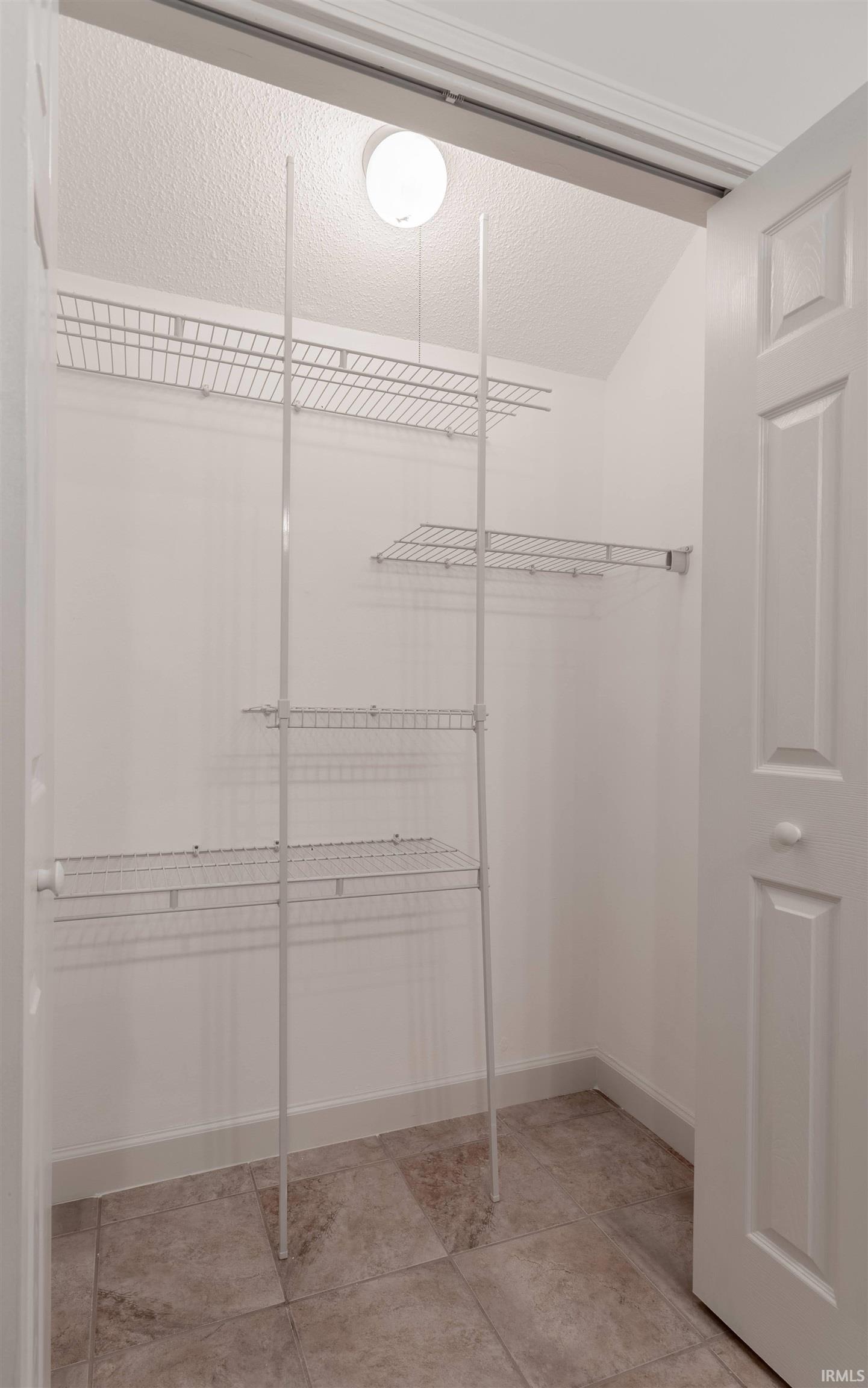 5611 Maple Lane Newburgh, IN 47630 - Photo 22 of 35