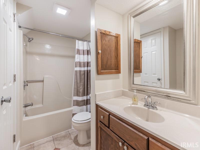 5611 Maple Lane Newburgh, IN 47630 - Photo 27 of 35