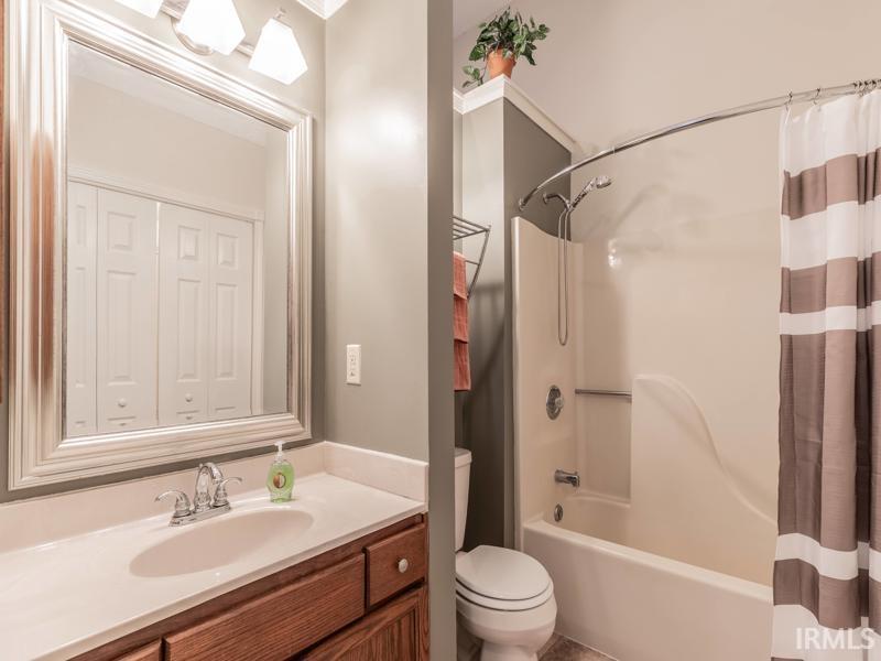 5611 Maple Lane Newburgh, IN 47630 - Photo 28 of 35