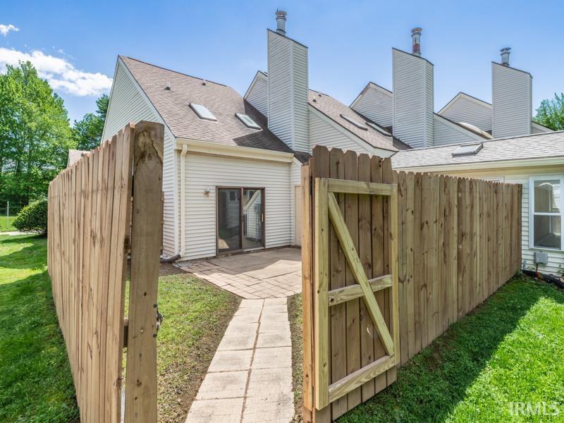 5611 Maple Lane Newburgh, IN 47630 - Photo 4 of 35