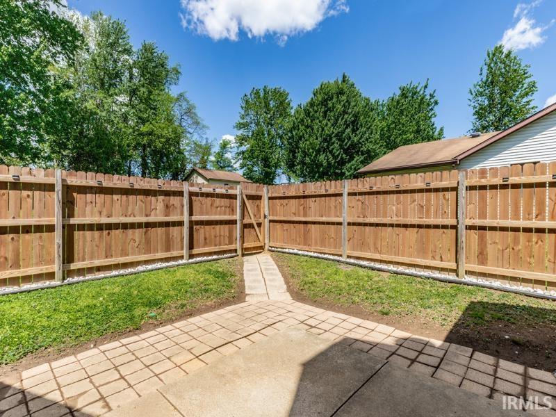 5611 Maple Lane Newburgh, IN 47630 - Photo 5 of 35