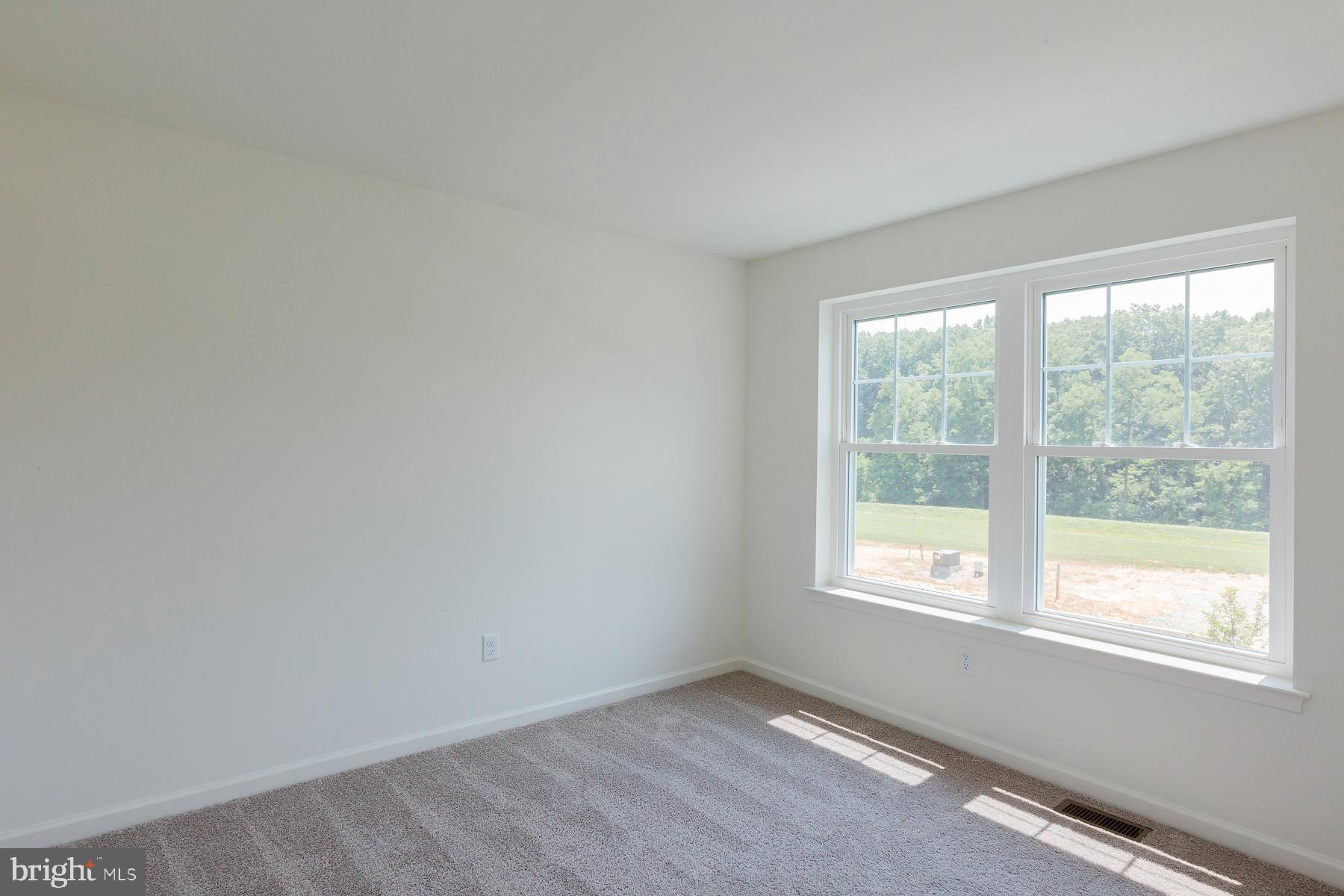 10 Ridgewood Road Quarryville, PA 17566 - Photo 38 of 48 an empty room with a window