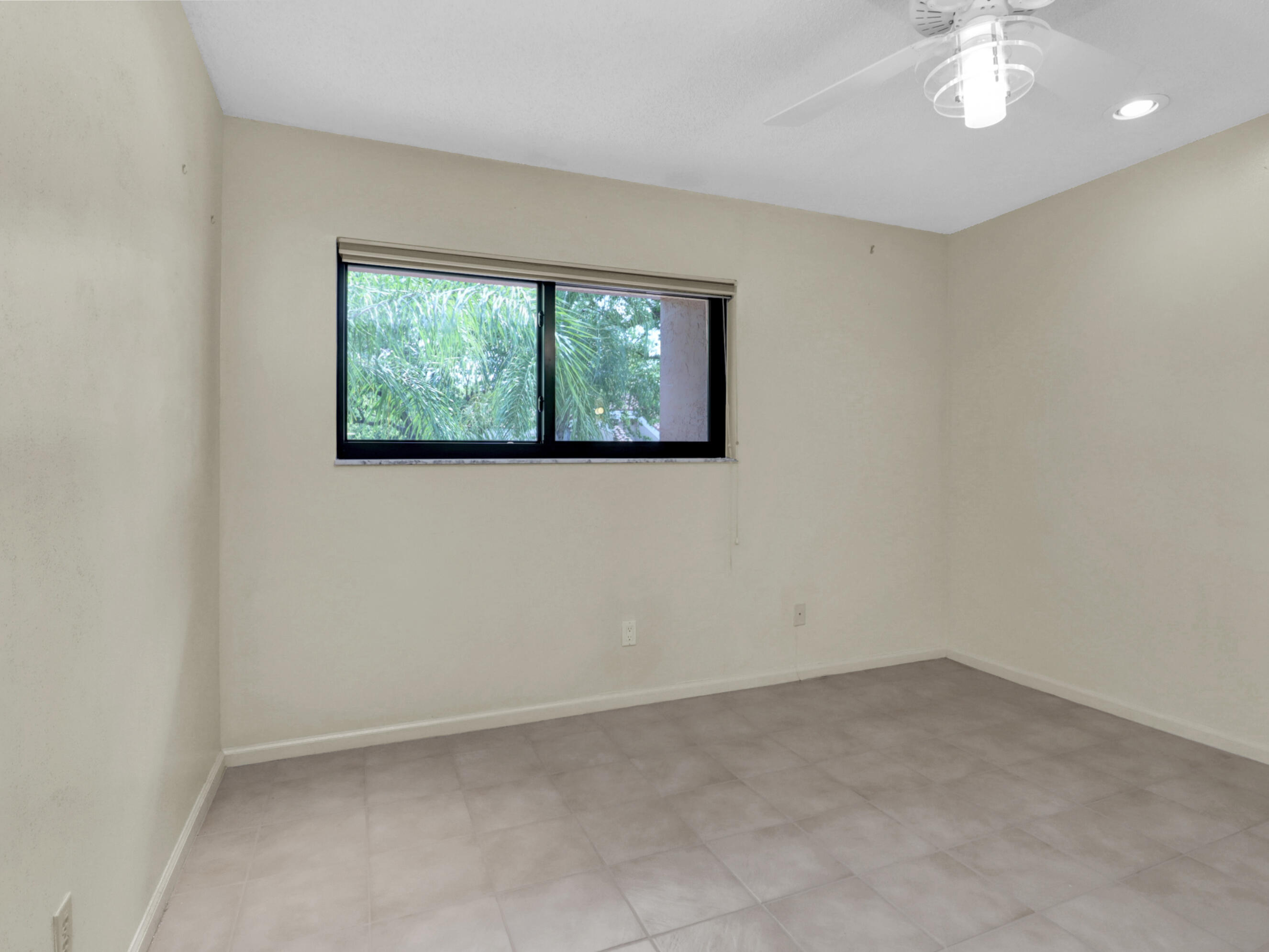 17300 Boca Club Boulevard, Unit 1203 Boca Raton, FL 33487 - Photo 20 of 45 IMG_8187