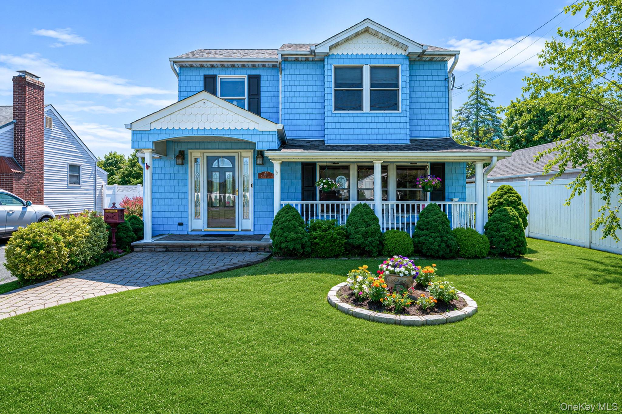 61 North Ocean Avenue Islip, NY 11751 - Photo 1 of 36