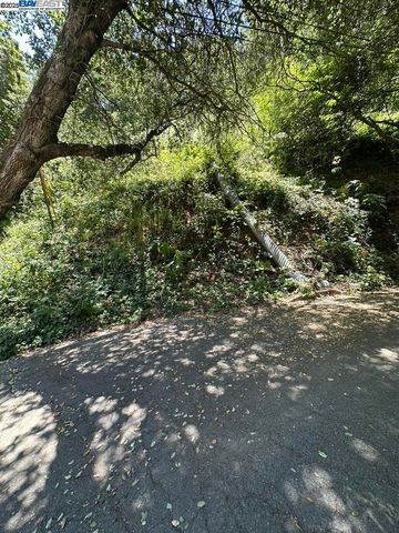 $75,000 | Chelton Drive, Oakland, CA 94611