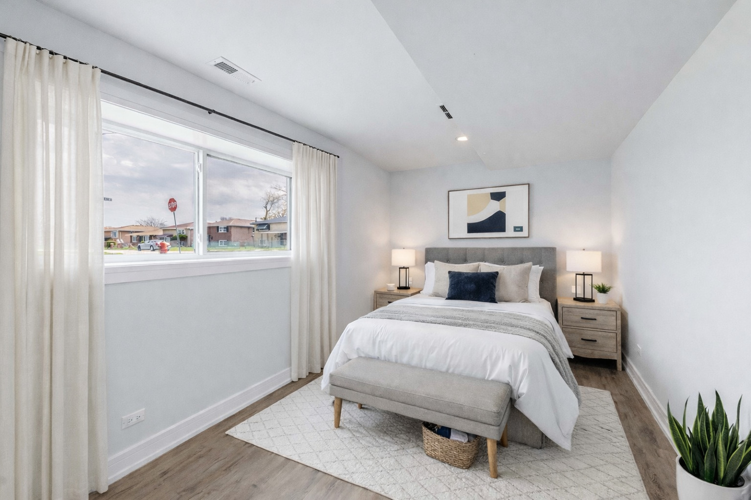 718 East 152nd Street Phoenix, IL 60426 - Photo 11 of 13