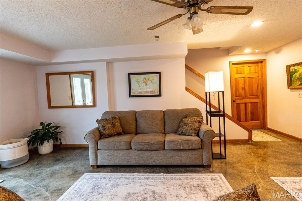 12278 Cedar Grove Road Rolla, MO 65401 - Photo 47 of 50