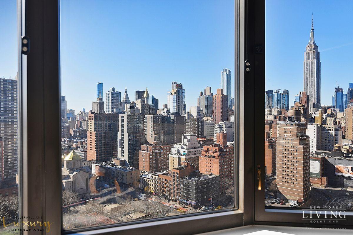 330 East 38th Street, Unit 24A Manhattan, NY 10016 - Photo 4 of 17 a view of a city with tall buildings