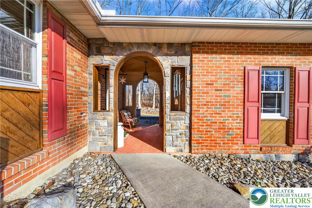 978 Totts Gap Road Bangor, PA 18013 - Photo 8 of 65 Gallery Image 8