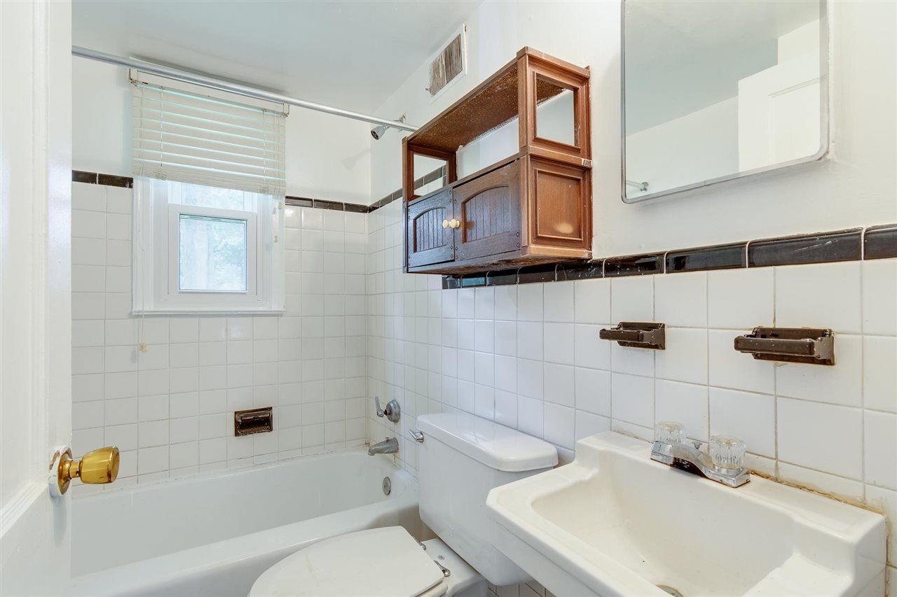 3840 Rhodes Avenue Memphis, TN 38111 - Photo 11 of 24 Gallery Image 11