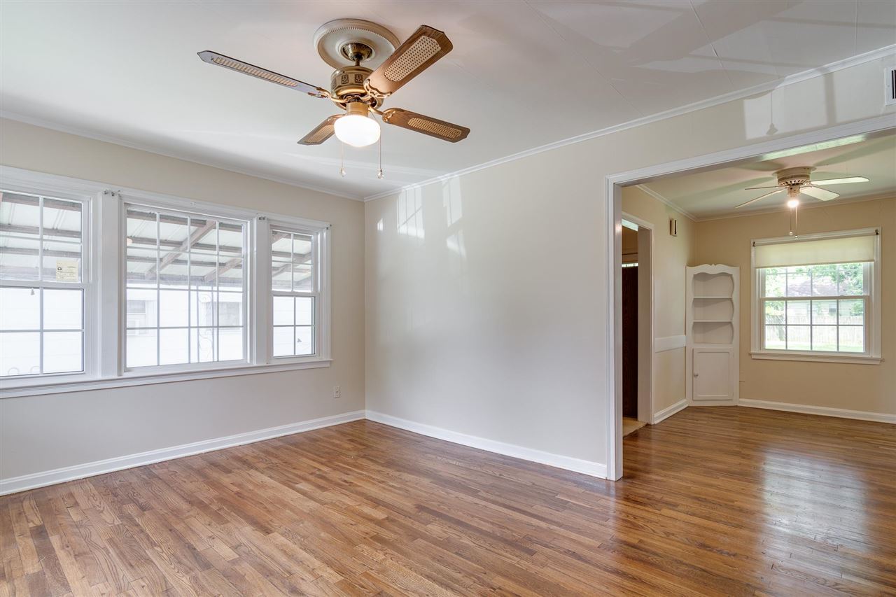 3840 Rhodes Avenue Memphis, TN 38111 - Photo 4 of 24 Gallery Image 4