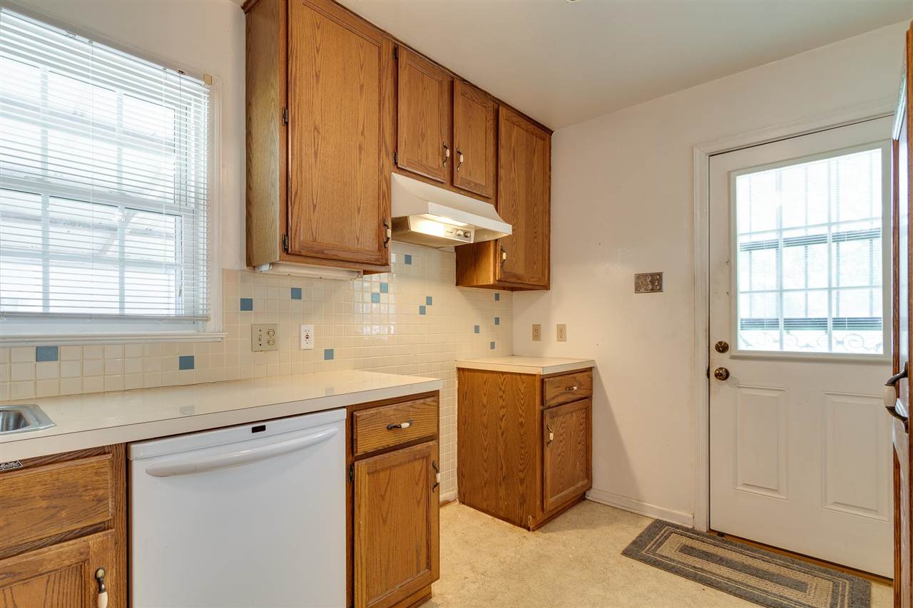 3840 Rhodes Avenue Memphis, TN 38111 - Photo 10 of 24 Gallery Image 10