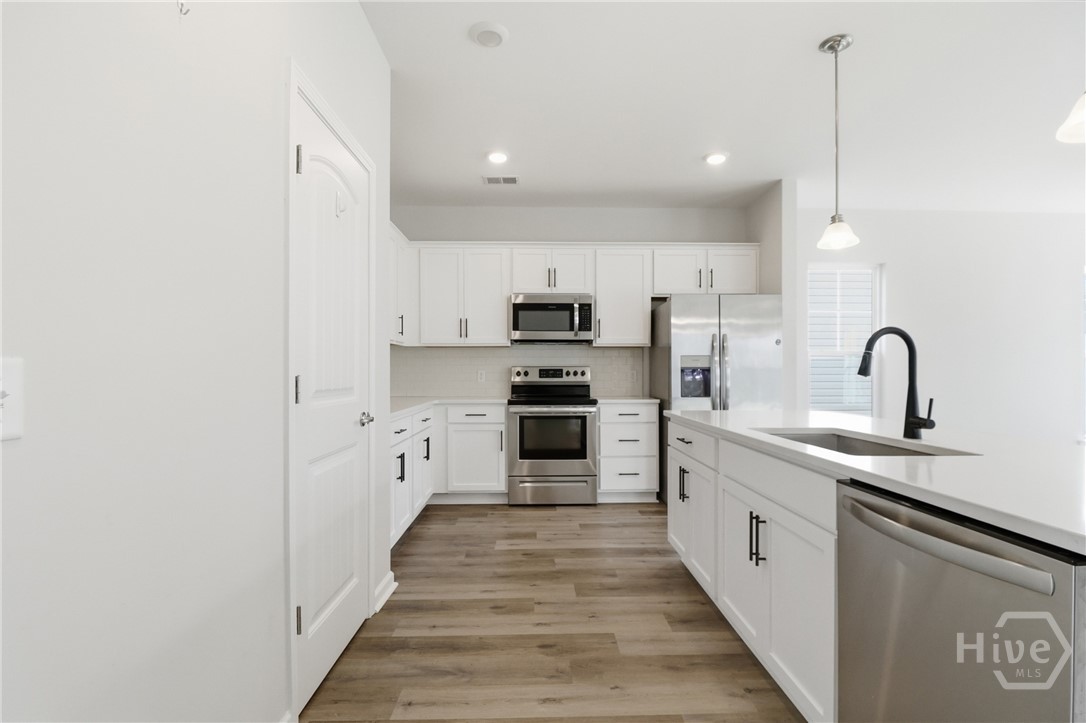 206 Flagler Drive Savannah, GA 31419 - Photo 9 of 28