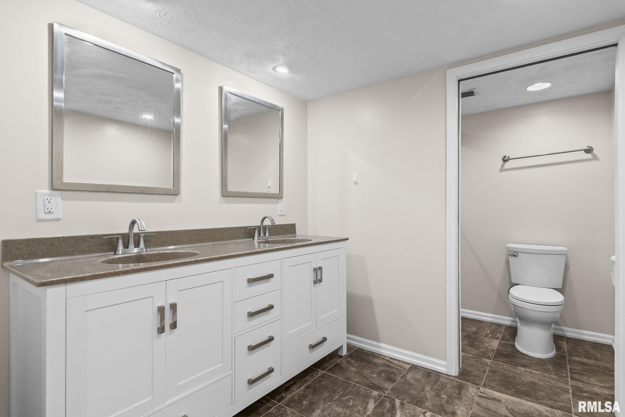441 Armor Road Springfield, IL 62704 - Photo 16 of 37