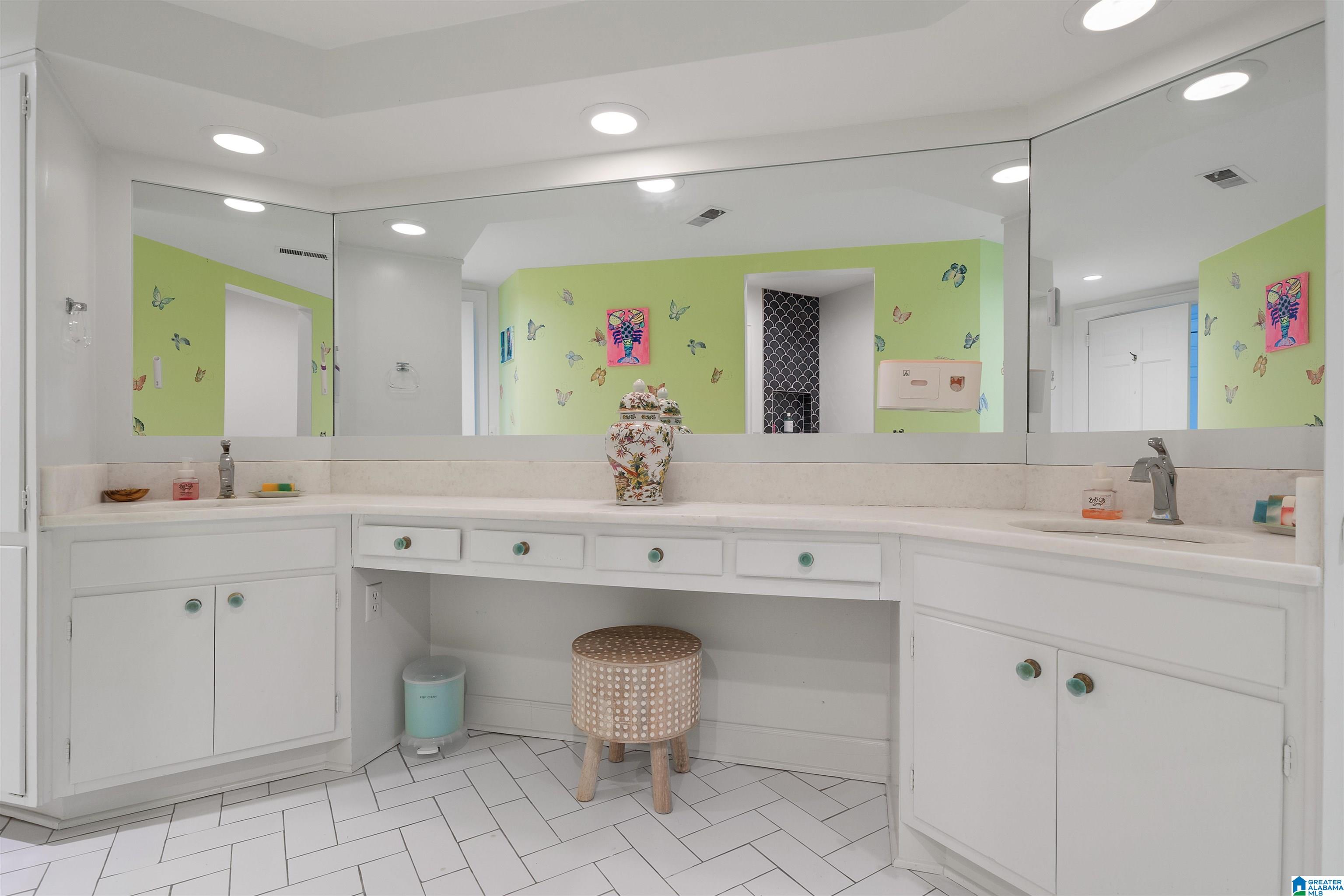 3025 Woodleigh Road Birmingham, AL 35223 - Photo 39 of 50