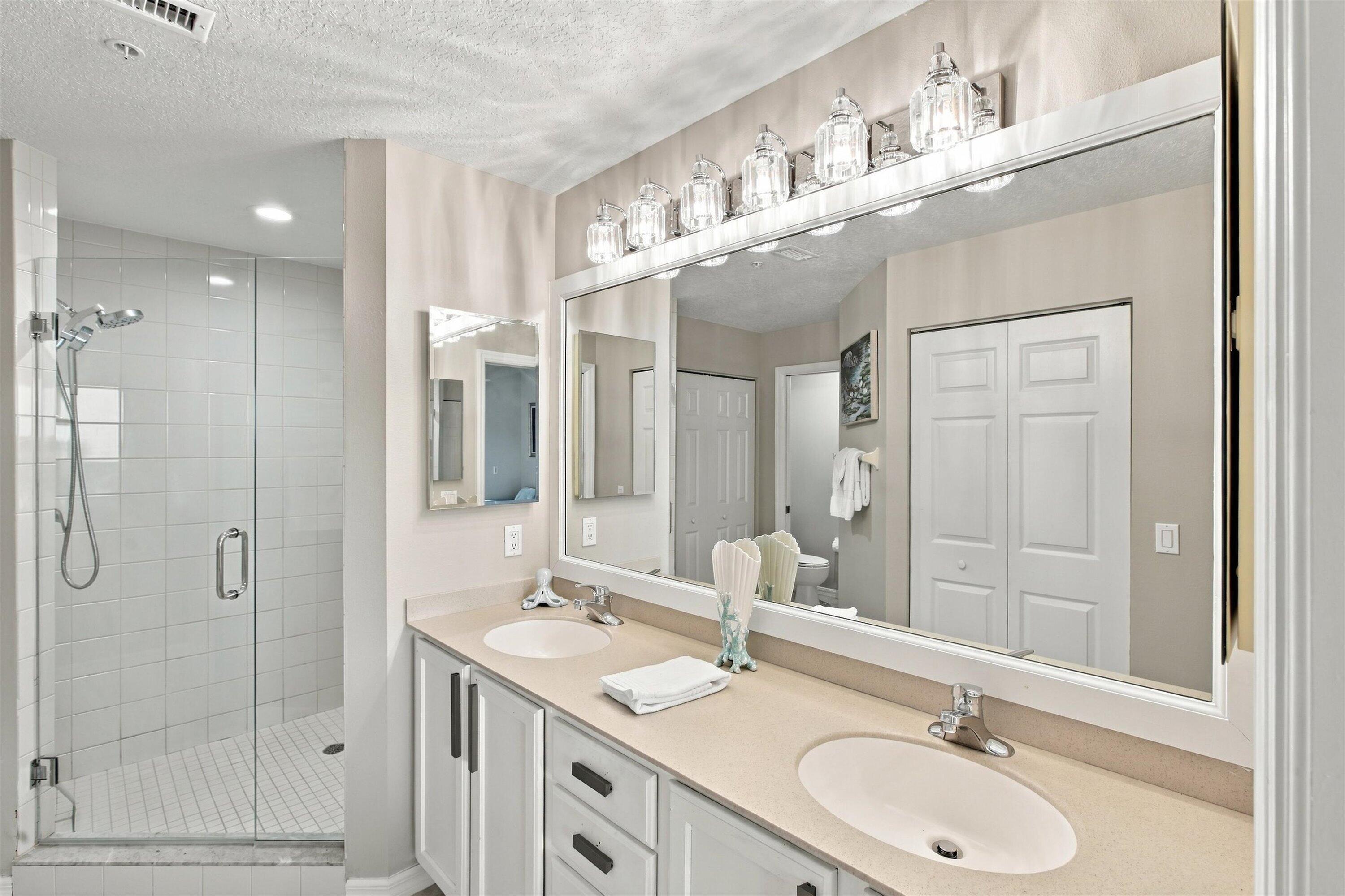 13113 Gasparilla Road, Unit A502 Placida, FL 33946 - Photo 26 of 47 30-Property Photo 028