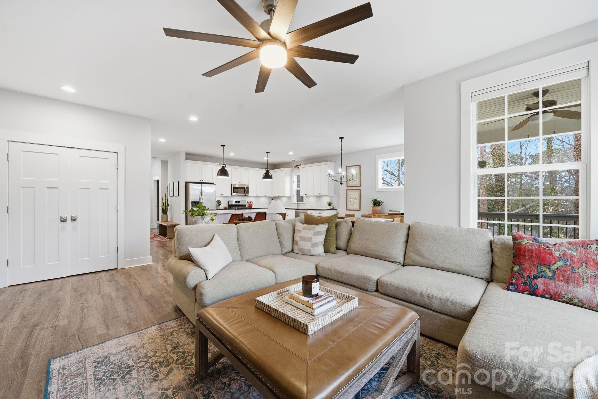 321 Fielding Road Charlotte, NC 28214 - Photo 8 of 42 Gallery Image 8