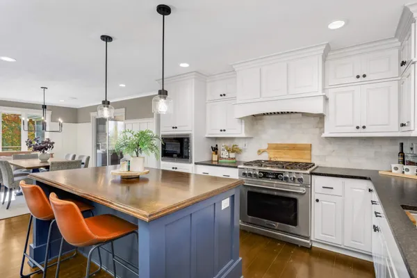 $1,395,000 | 11165 66th Street, Waconia, MN 55387