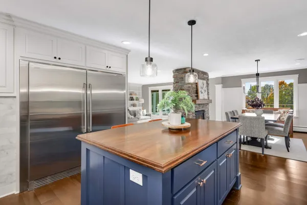 $1,395,000 | 11165 66th Street, Waconia, MN 55387