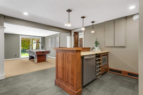 $1,395,000 | 11165 66th Street, Waconia, MN 55387