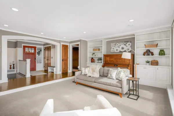 $1,395,000 | 11165 66th Street, Waconia, MN 55387