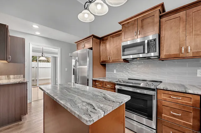 $345,000 | 18 Roma Avenue, Waterbury, CT 06708