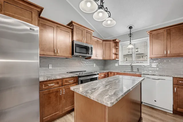 $345,000 | 18 Roma Avenue, Waterbury, CT 06708