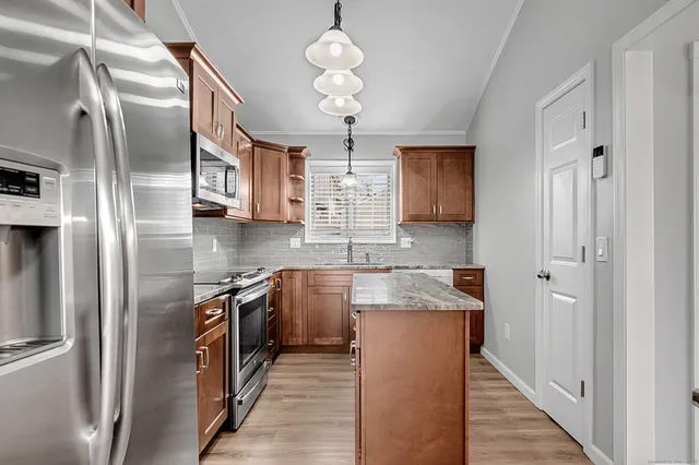 $345,000 | 18 Roma Avenue, Waterbury, CT 06708