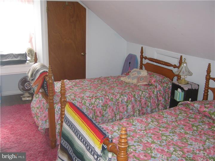 135 Middle Road Dublin, PA 18917 - Photo 13 of 22 Bedroom 4