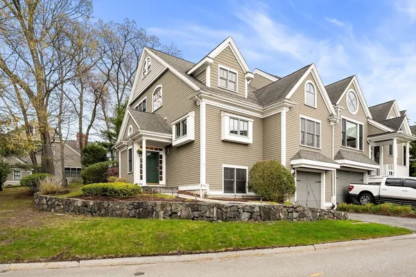 $1,269,900 | 127 Johnson Woods Drive, Unit 127, Reading, MA 01867