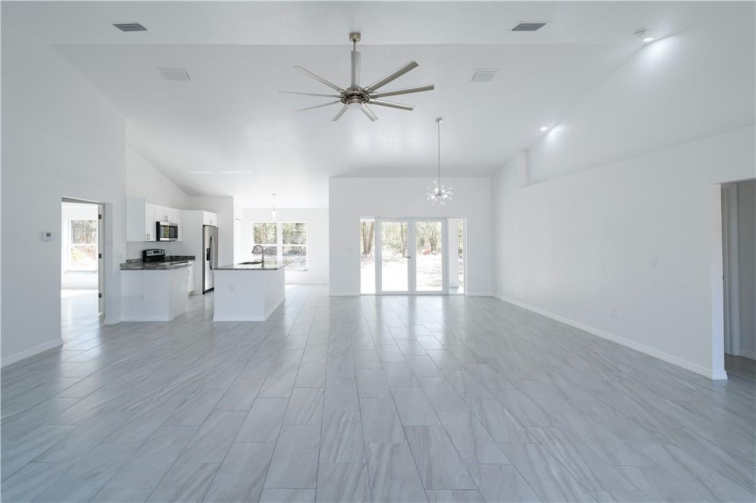 8765 Southwest 133rd Ln Road Ocala, FL 34473 - Photo 5 of 31 Photo 5