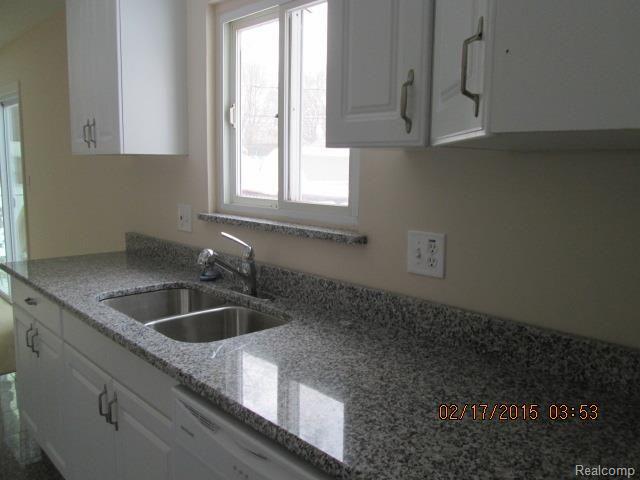 3051 Eastern Avenue Rochester, MI 48307 - Photo 23 of 30 IMG_4023.jpg
