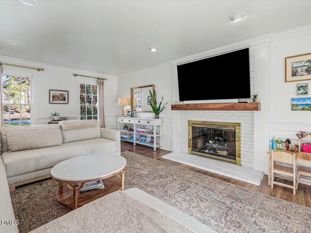 2101 Brixham Court Raleigh, NC 27615 - Photo 17 of 78 025-Living Room