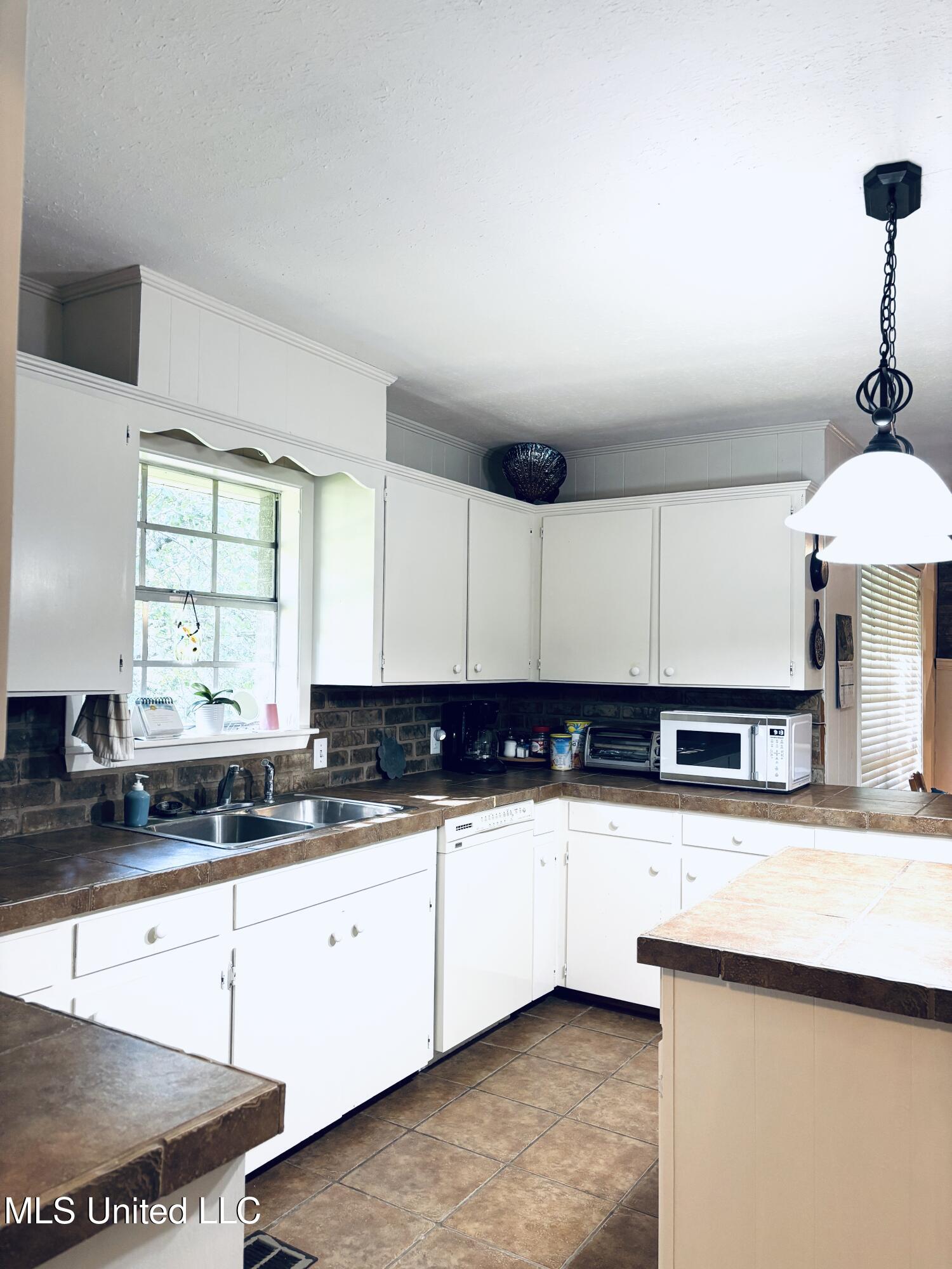 118 Pine Ridge Road Florence, MS 39073 - Photo 13 of 29 IMG_4794