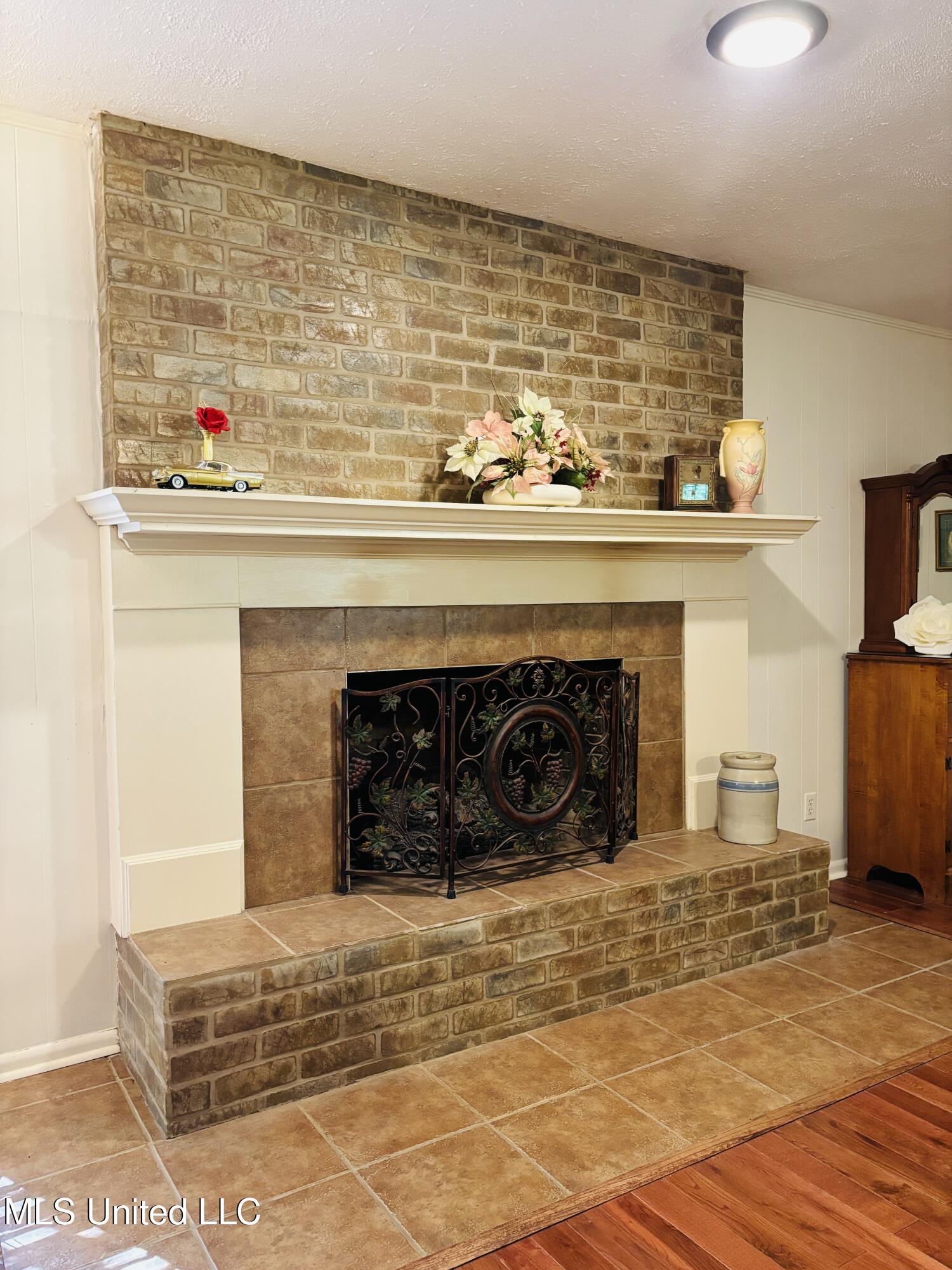 118 Pine Ridge Road Florence, MS 39073 - Photo 10 of 29 IMG_4802