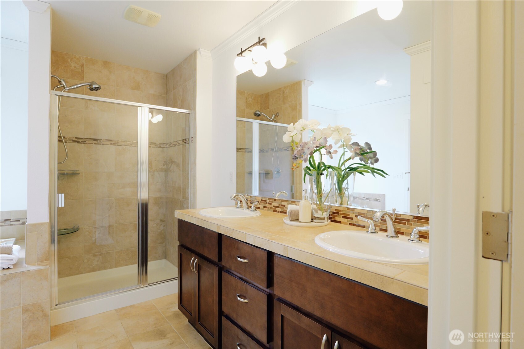 12008 Northeast 162nd Place Bothell, WA 98011 - Photo 19 of 32