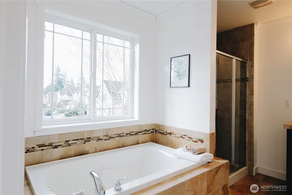 $1,248,000 | 12008 Northeast 162nd Place, Bothell, WA 98011