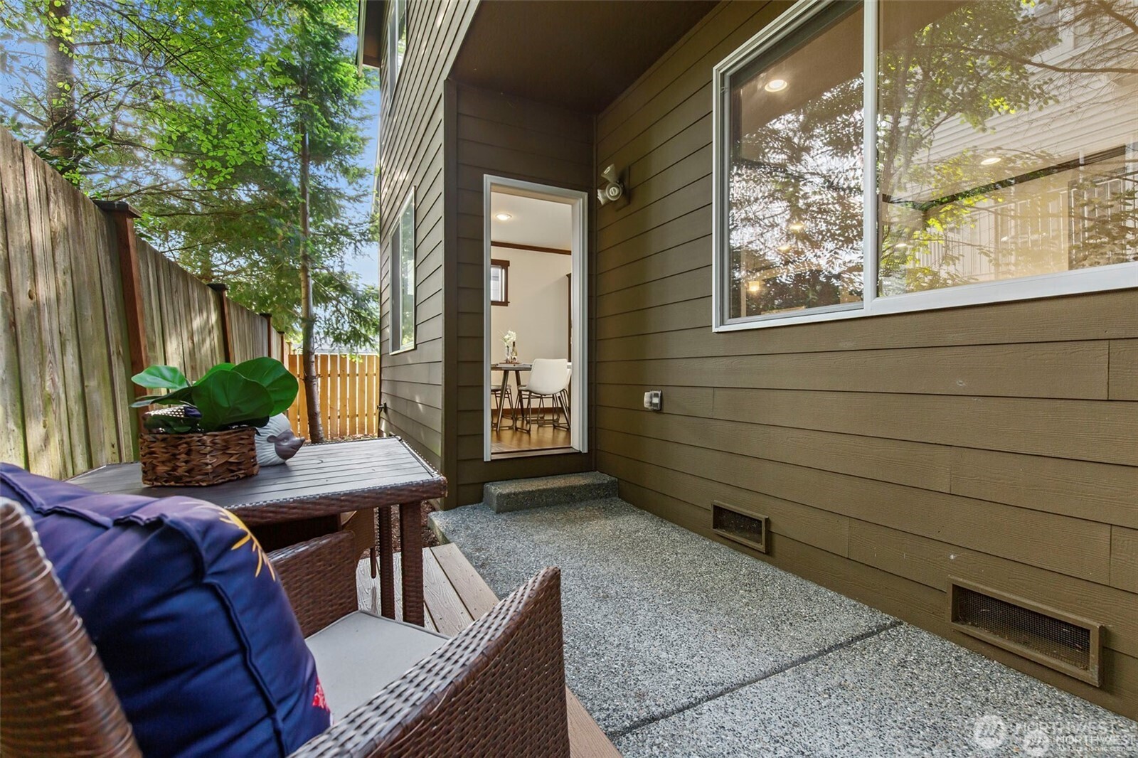 12008 Northeast 162nd Place Bothell, WA 98011 - Photo 29 of 32