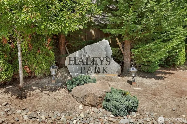 $1,248,000 | 12008 Northeast 162nd Place, Bothell, WA 98011