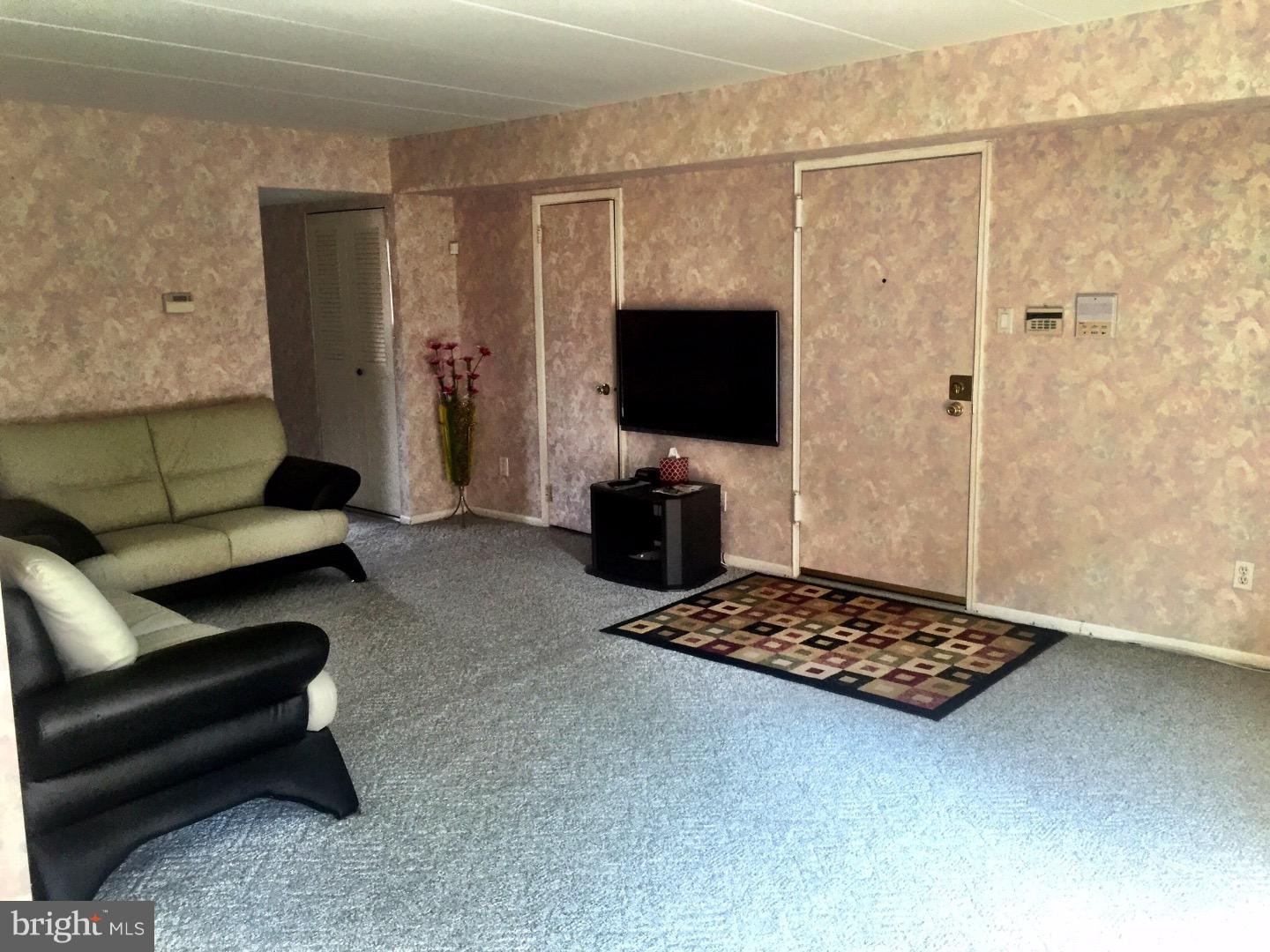 809 Red Lion Road, Unit B33 Philadelphia, PA 19115 - Photo 7 of 15