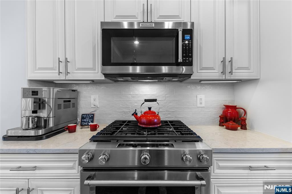 227 Bradley Drive Wood-Ridge, NJ 07075 - Photo 14 of 50