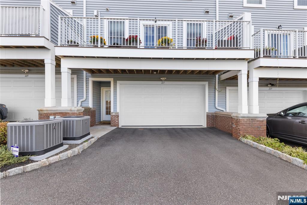 227 Bradley Drive Wood-Ridge, NJ 07075 - Photo 43 of 50